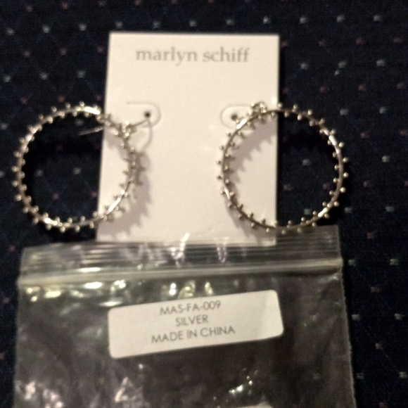 Marlyn Schiff, Silver Decorative Hoop Earrings - Picture 5 of 5